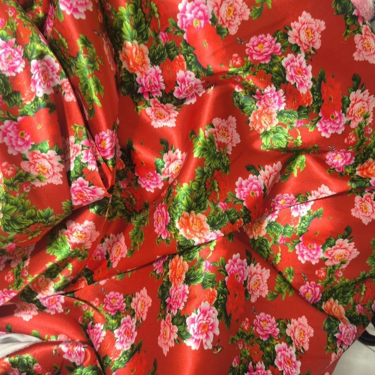 Acetat-Satin-Stoff mit Blumend – Textile For Sewing Bewertung und Preis